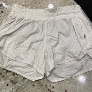 Size 10 White Tracker Lulu Shorts